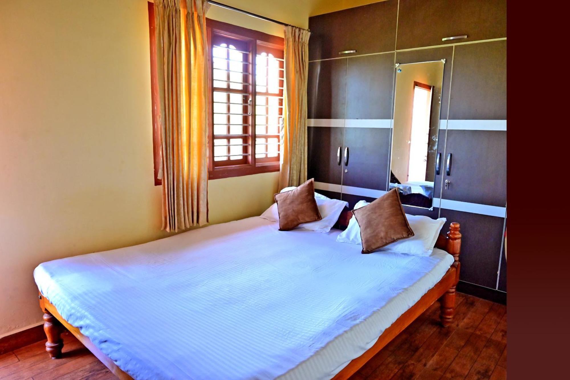 Hulihara Homestay - Full Villa, Coffee Estate & Balcony View Sakleshpur Ngoại thất bức ảnh